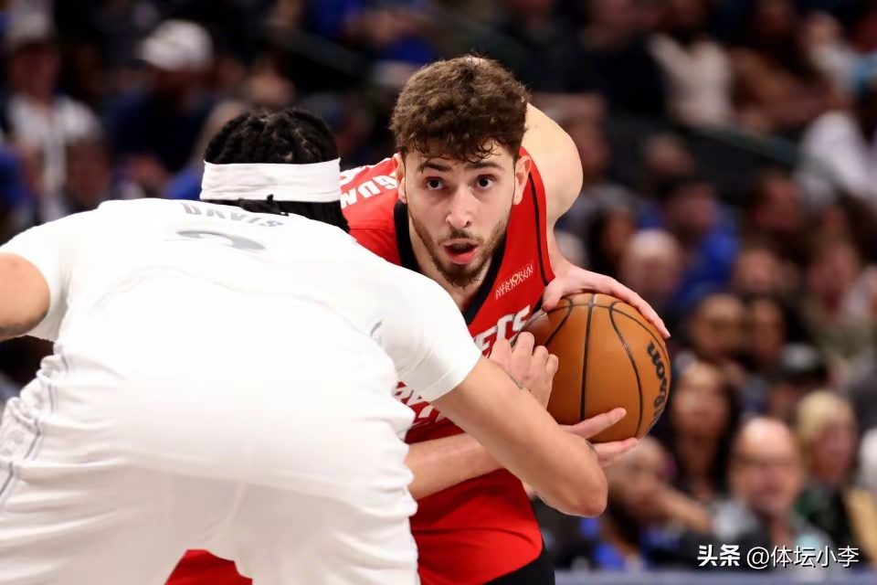 乐鱼体育官网尼克威廉斯续约毕尔巴鄂竞技周薪