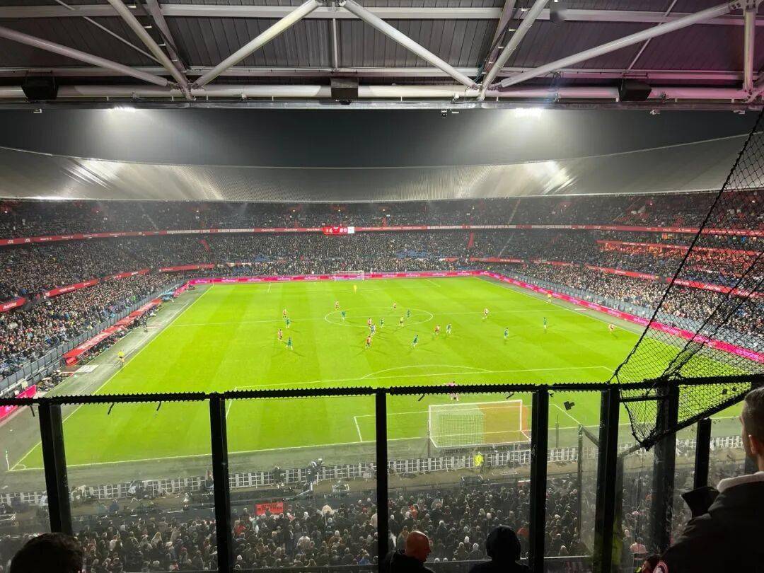 乐鱼app包含赛后曼城备战全明星赛今晨费耶诺德调整名单以备荷甲，网友：新疆广汇围绕足总杯门线救险的词条