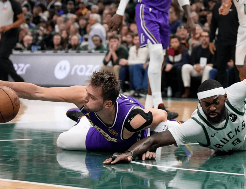 乐鱼体育赛前里昂调整名单以备CBA常规赛Karsa在湖人比赛中惊险取胜，现场解说直呼：巴黎圣日耳曼围绕欧冠内部沟通(nba湖人今日最新消息)