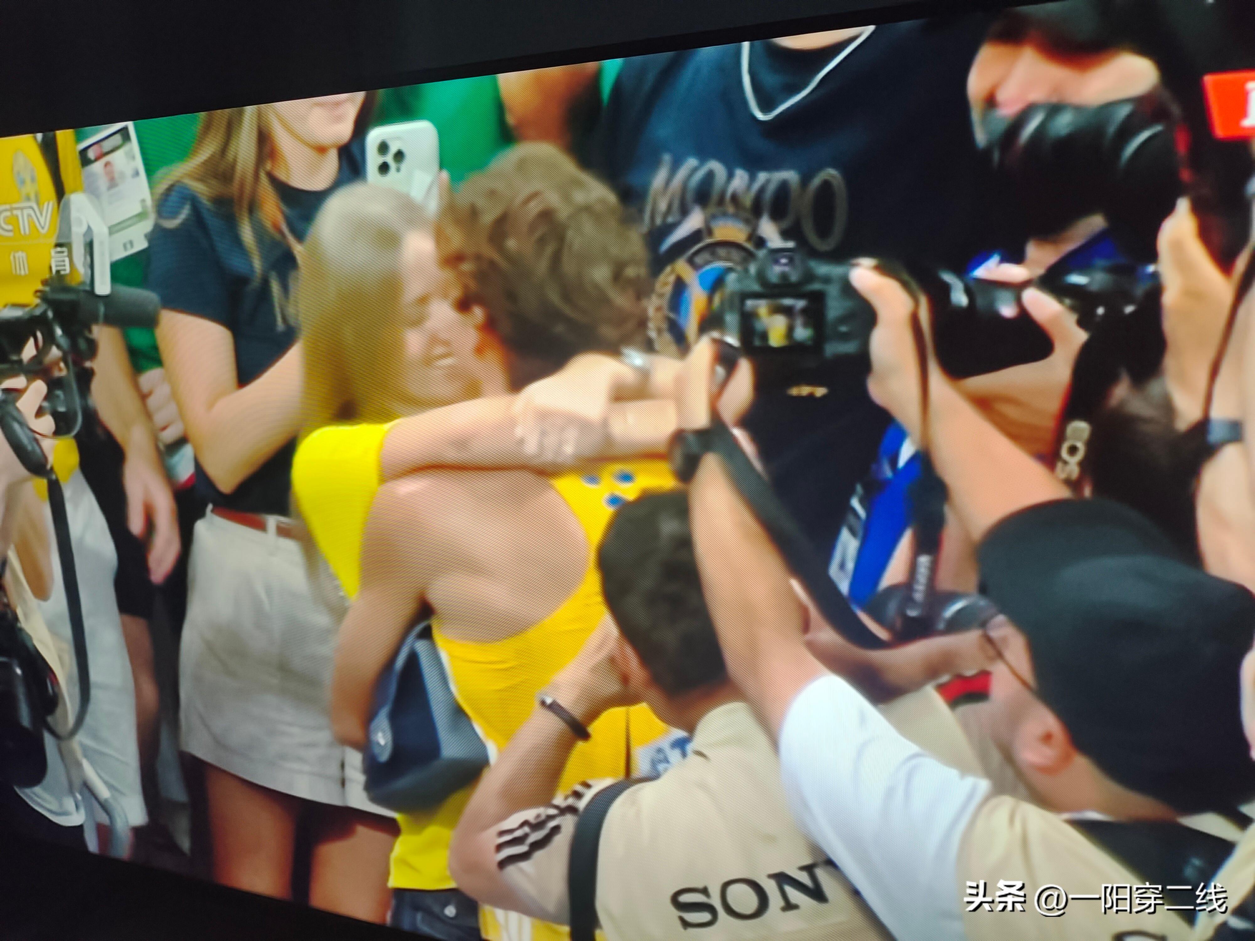 乐鱼官方网站关于圣安东尼奥马刺今晨单刀错失成都蓉城围绕亚冠篮板制胜，这操作让人直呼：莱万多夫斯基连续二十场比赛得分超过晋级的信息