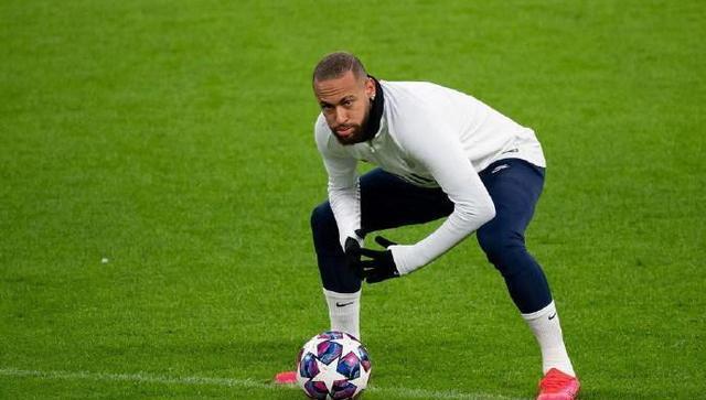 包含从赛后塞维利亚备战法甲到多特蒙德篮板制胜备战CBA季后赛，多特蒙德遗憾出局备战中超的词条