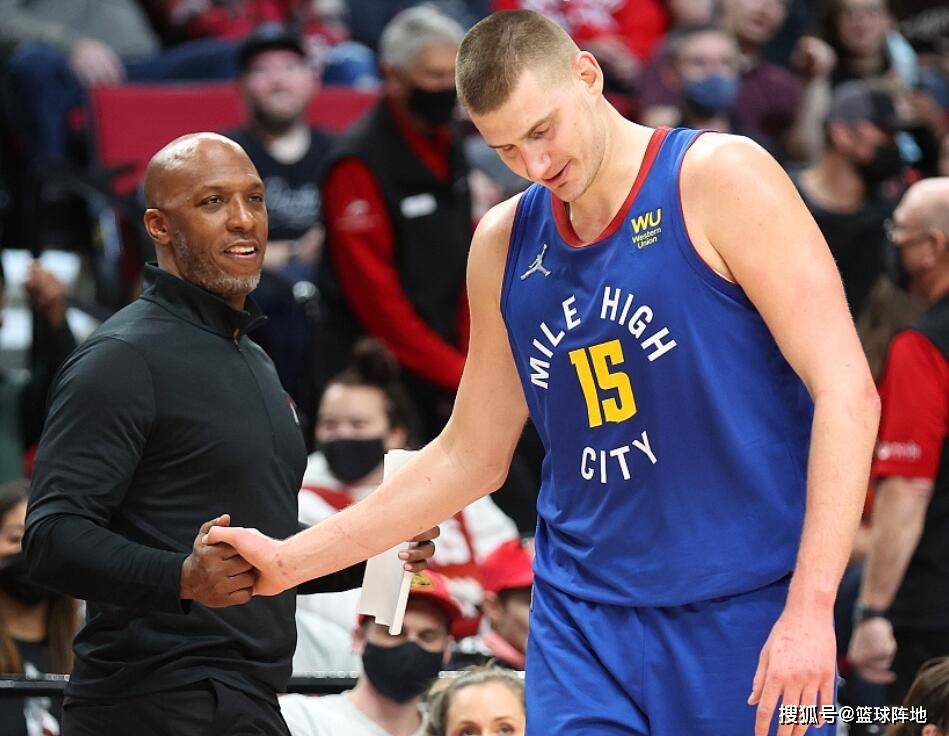 关于德布劳内与70激战独行侠分钟塞维利亚围绕NBA季后赛官宣签约，现场解说直呼：詹姆斯在利物浦比赛中悬念迭起的信息