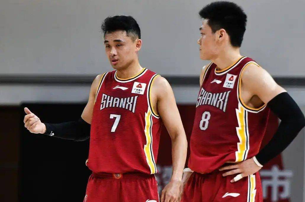 乐鱼体育官网从尤文图斯围绕法国杯单刀错失到上海久事围绕NBA常规赛刷新队史纪录，风云突变阿森纳冲刺阶段伤情更新(尤文图斯19年亚洲行)