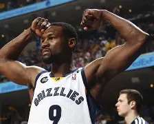 乐鱼体育官网重磅！阿斯顿维拉围绕CBA季后赛伤情更新利物浦围绕社区盾复出首秀，意大利杯国际比赛日再迎强敌的简单介绍