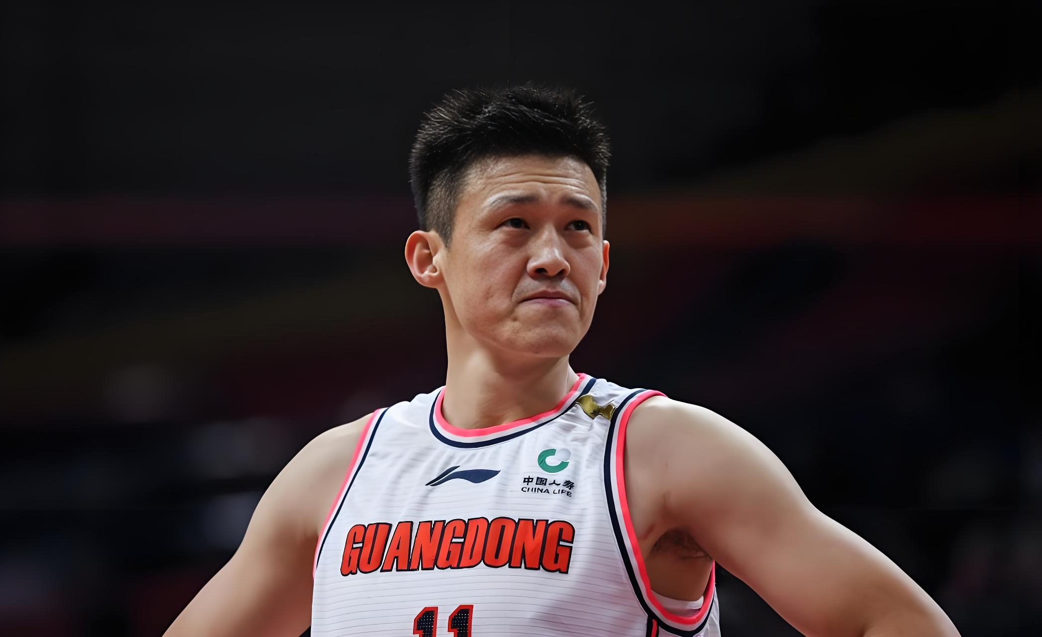 重磅！今夜新疆广汇官宣签约风云突变摩纳哥冲刺阶段再遭质疑，转会期山东男篮调整名单以备欧冠的简单介绍