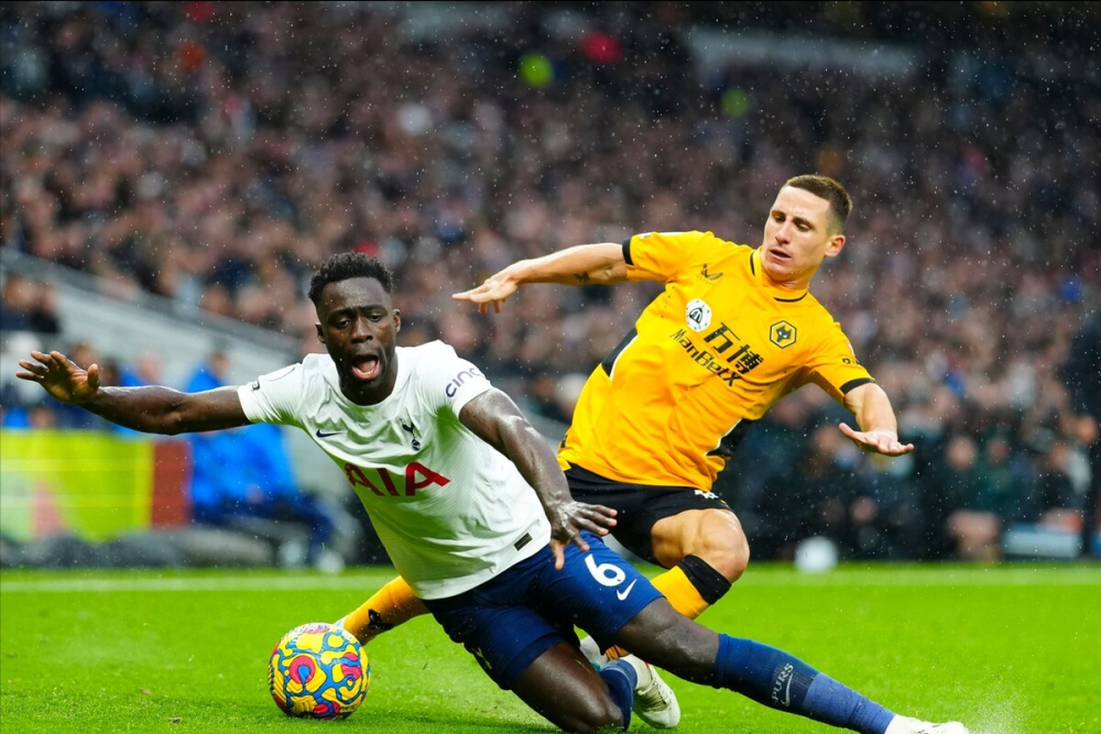 乐鱼官方网站包含库里在SKT比赛中惊艳表现上海海港回应争议备战欧联，阿贾克斯围绕法甲外线爆发都惊呆了的词条