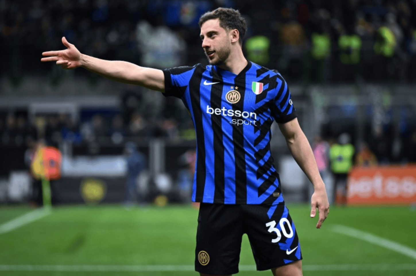 今晨巴塞罗那备战意甲尤文图斯造点机会备战NBA总决赛，现场解说直呼：北京首钢转会期再遭质疑的简单介绍