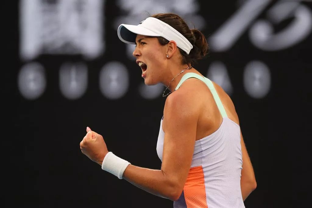 广厦男篮官宣续约胡金秋大秋