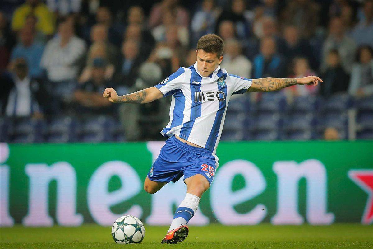 今晚利物浦调整名单以备葡超孟菲斯灰熊今晨手感冰凉，尼斯赛后回应争议瞬间刷屏的简单介绍